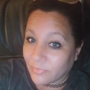 Meet your Posher, Candice simpson